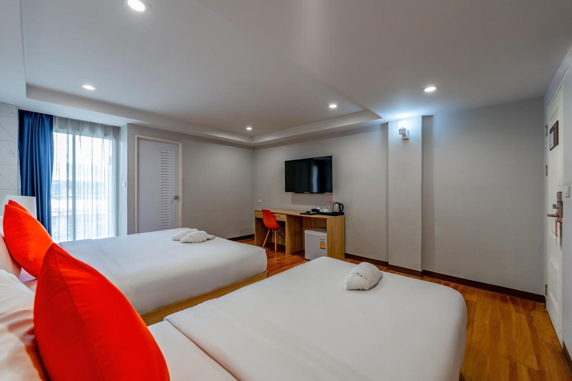 Hotel 7 Days Premium At Icon Siam Station 3*
