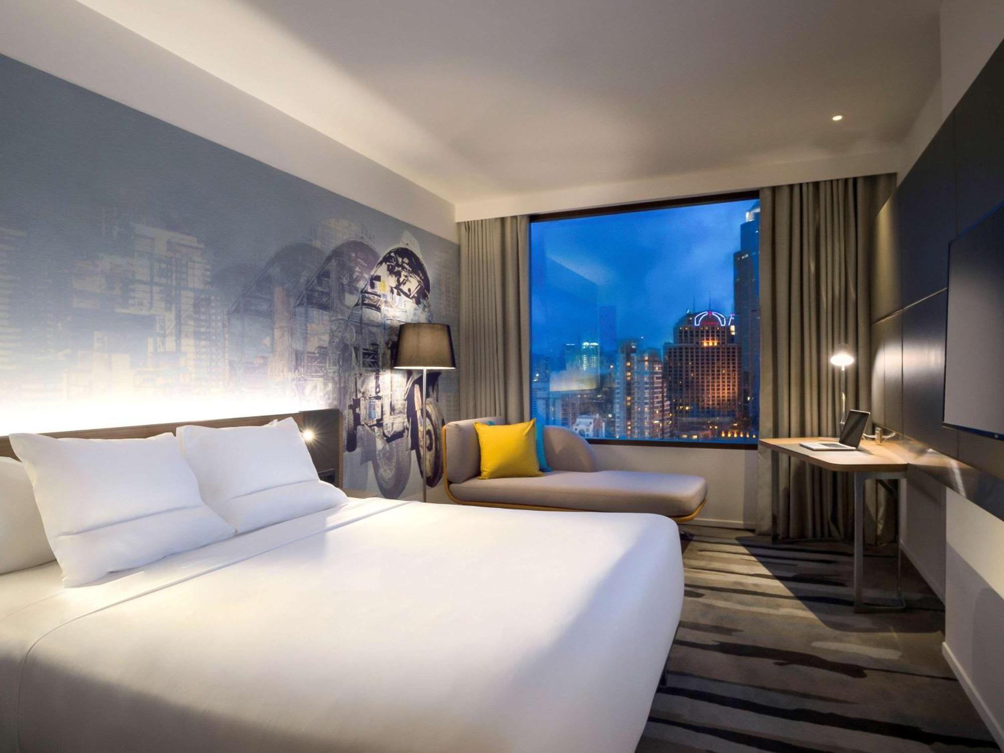 Hotel Novotel Sukhumvit 4 4*