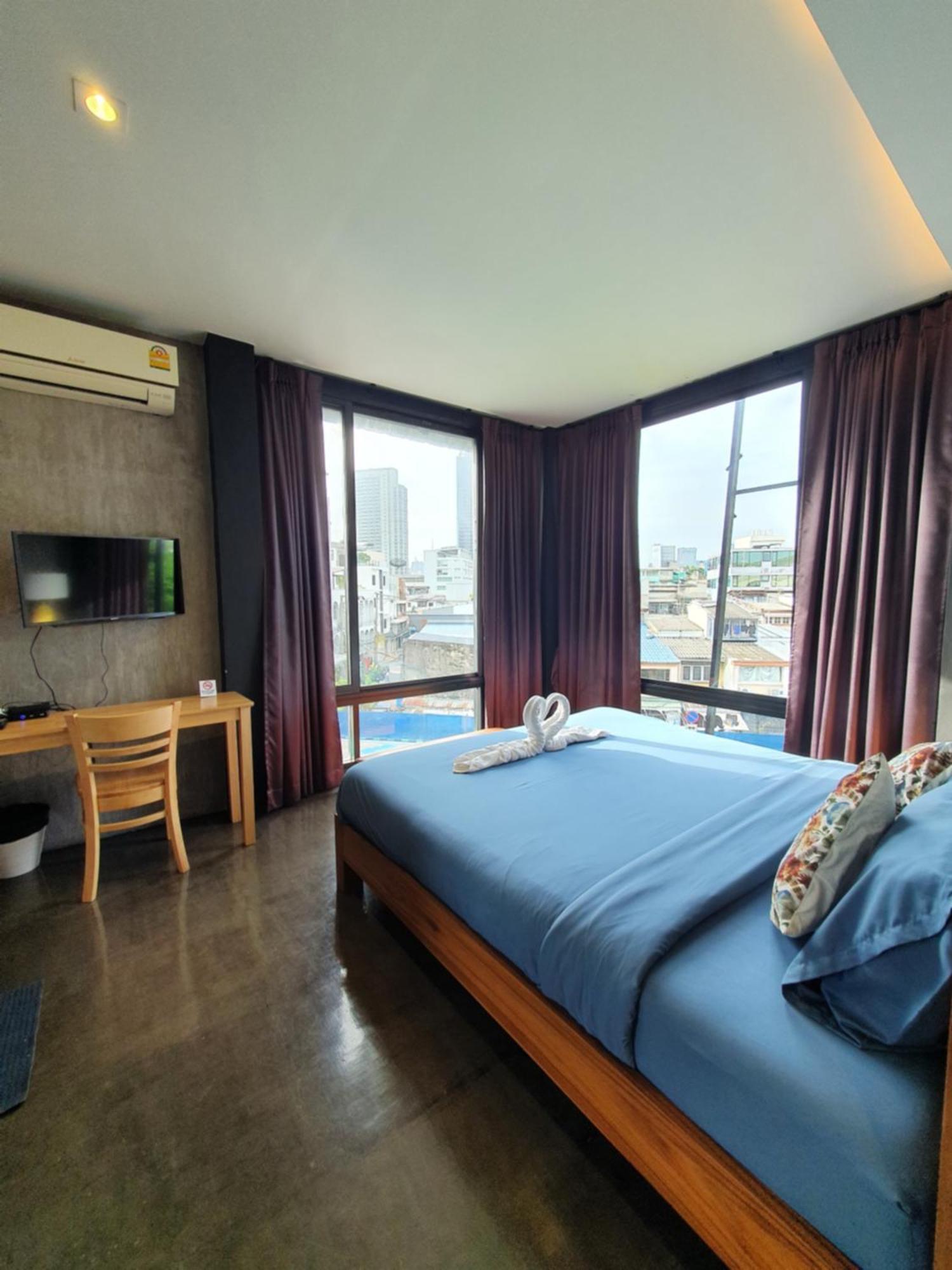 Baan Wualamphong บ้านวัวลำพอง Bangkok