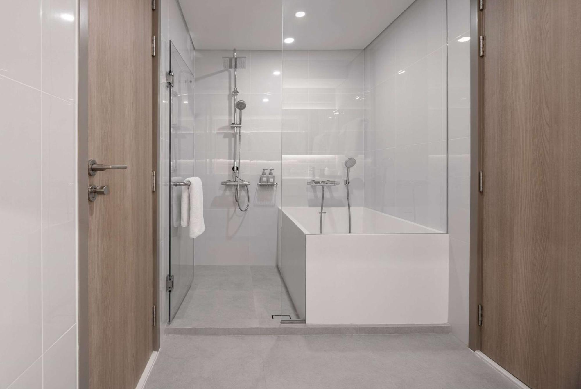 Ramada By Wyndham Sukhumvit 87 Hotel