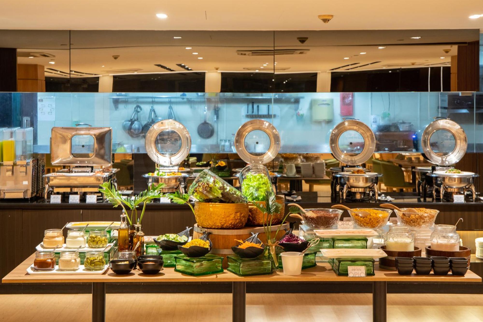 Hotel Golden Tulip Mandison 4*