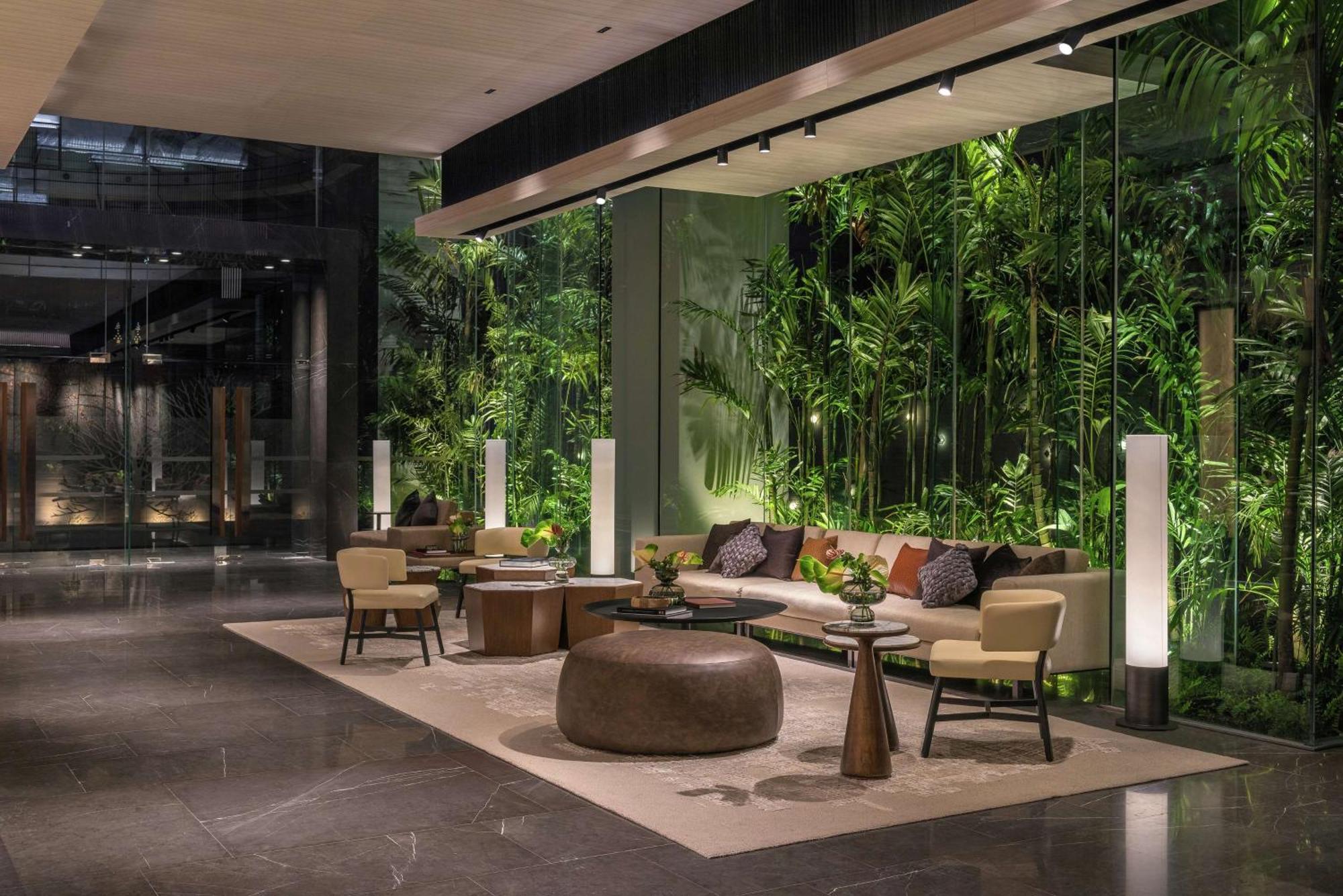 Hotel Doubletree By Hilton Ploenchit Bangkok