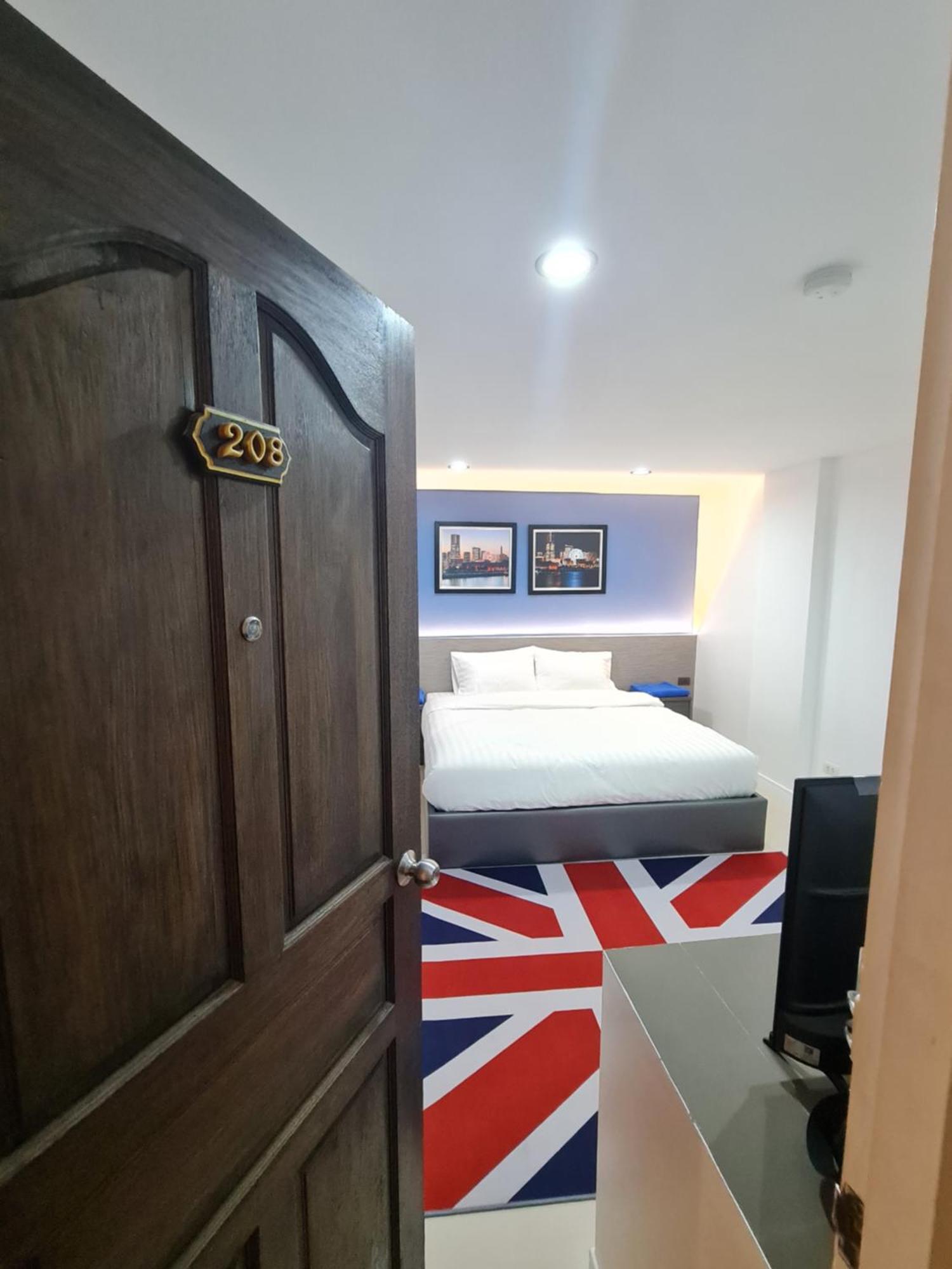Khách sạn Poonsuk Place Bangkok