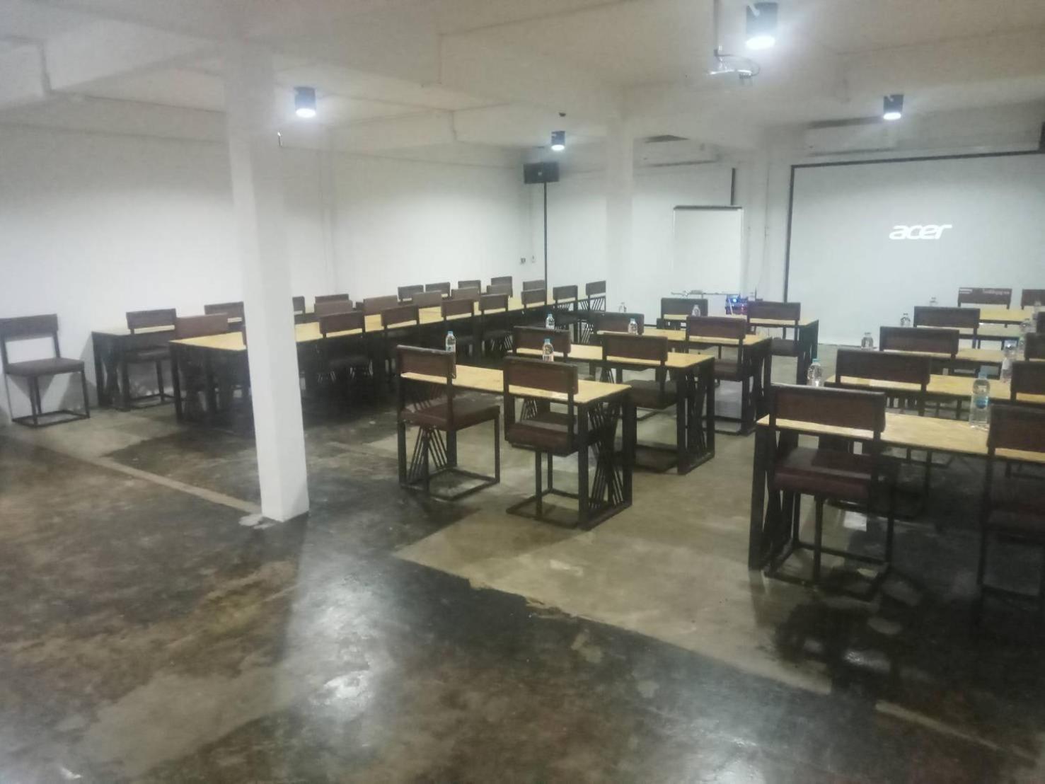 The Marble Hostal