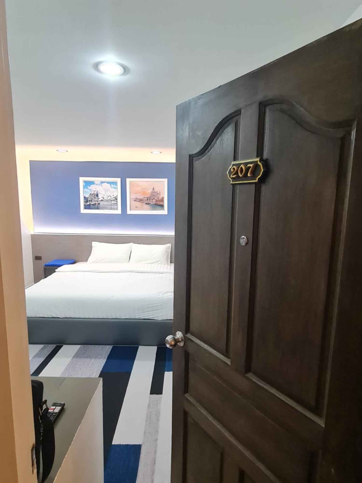 Poonsuk Place Khách sạn Bangkok