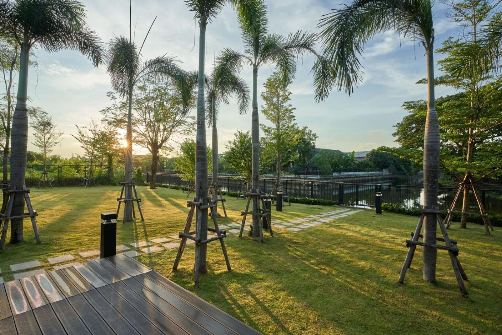 Hotell The Park Nine Suvarnabhumi