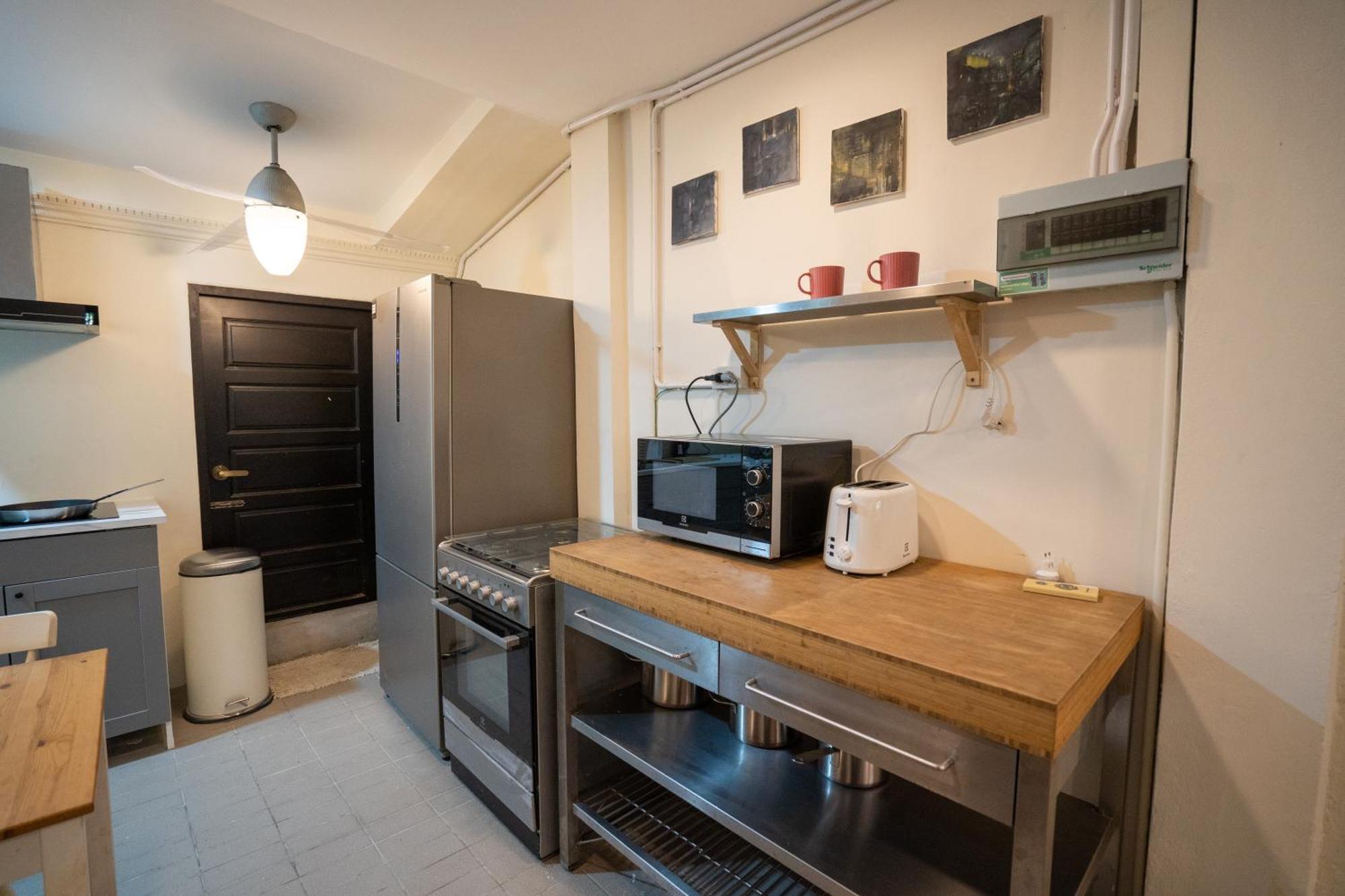 Amorn House Yenakart Sathorn 5 Stars Location Apartemen Bangkok