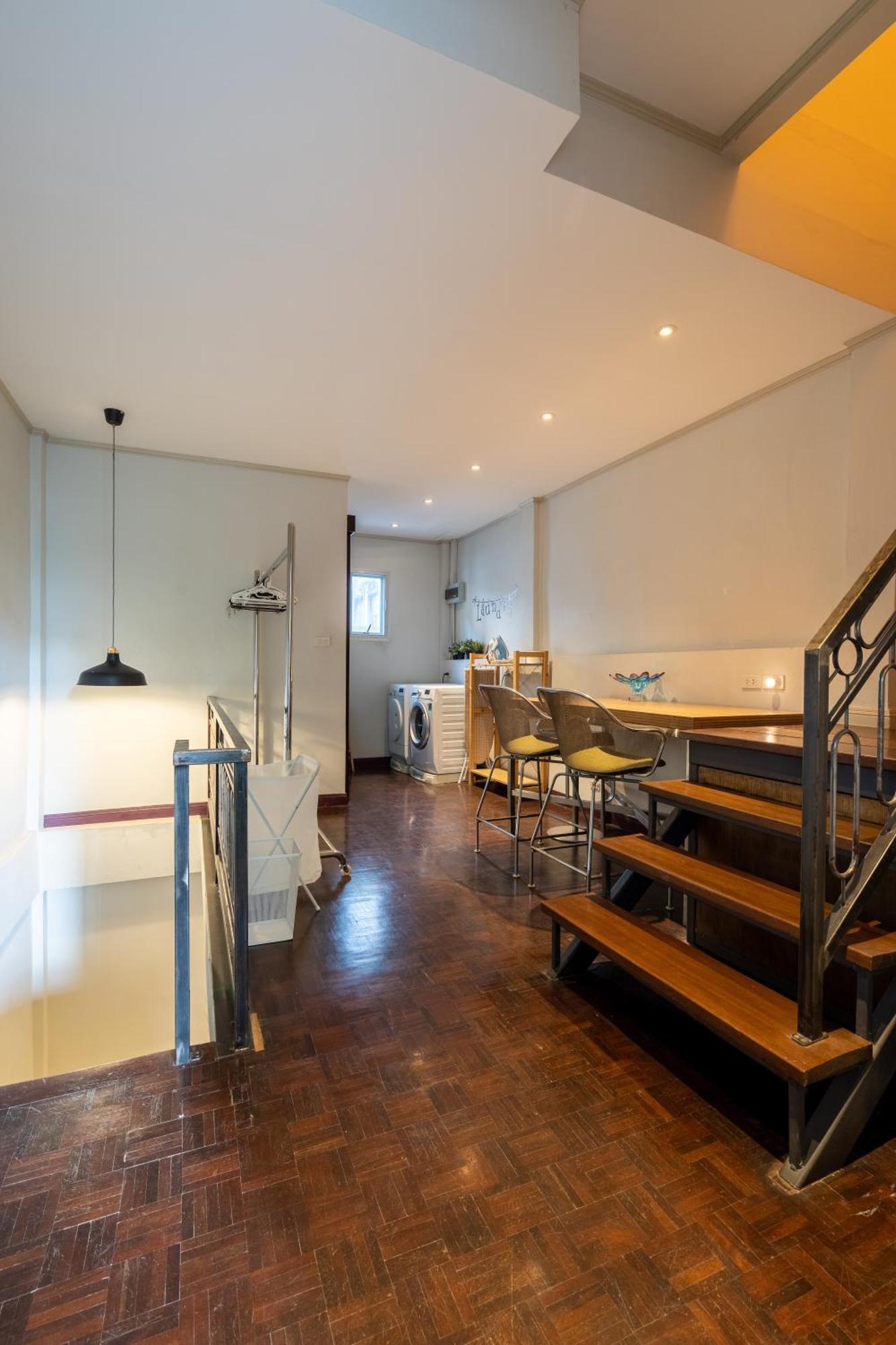 Amorn House Yenakart Sathorn 5 Stars Location Apartemen