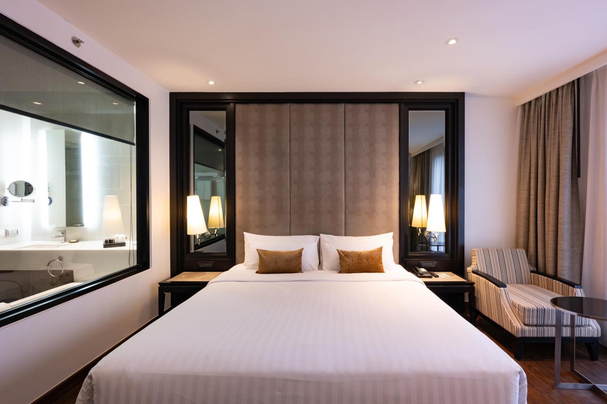 Moevenpick Sukhumvit 15 5*