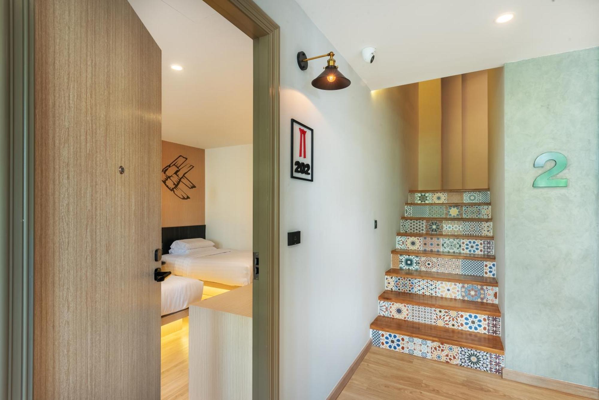 Phra Nakhon Poshtel Hostel *