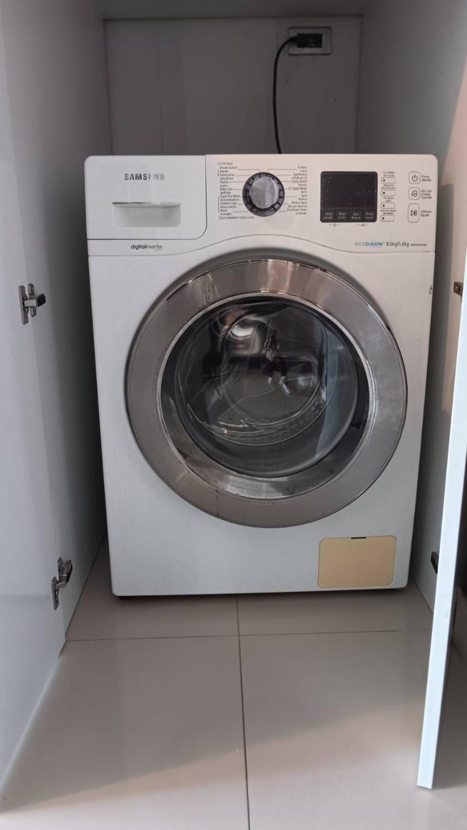 J Thonglor 8 Pangsapuri
