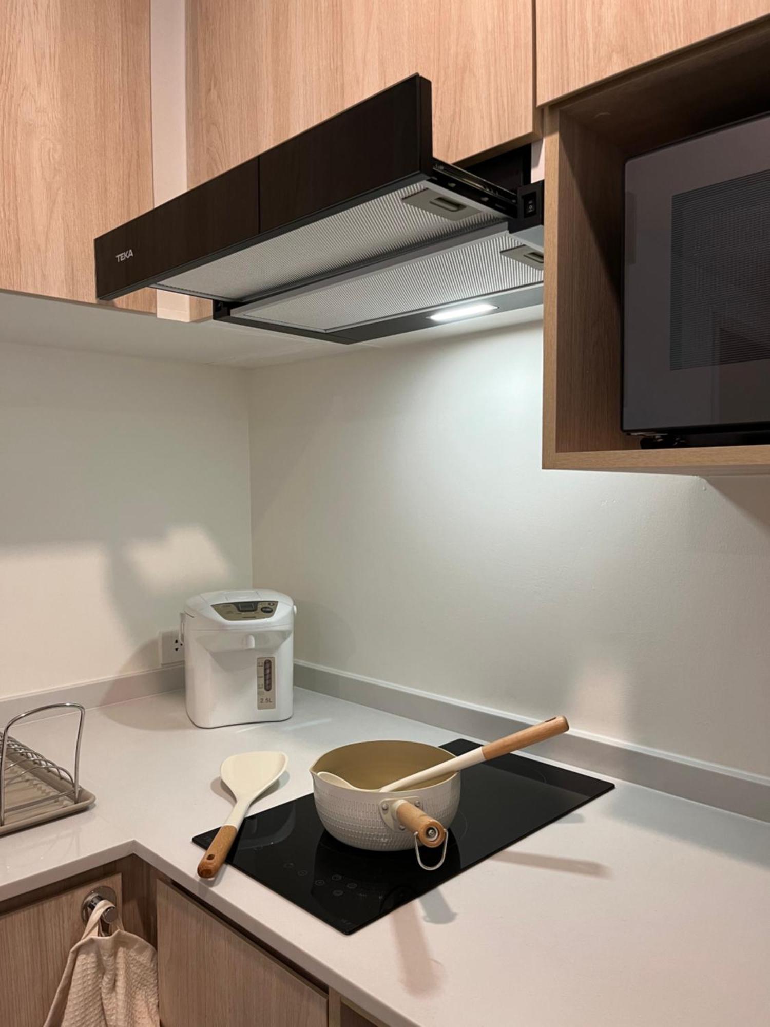 Apartment Nue Z-square Suan Luang Station - Near Train Night Market, Airport, Seacon Square *