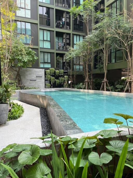 Apartment Nue Z-square Suan Luang Station - Near Train Night Market, Airport, Seacon Square