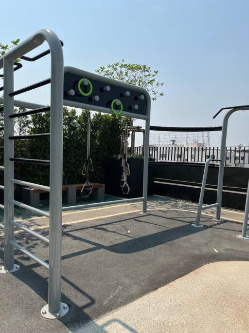 Apartment Nue Z-square Suan Luang Station - Near Train Night Market, Airport, Seacon Square