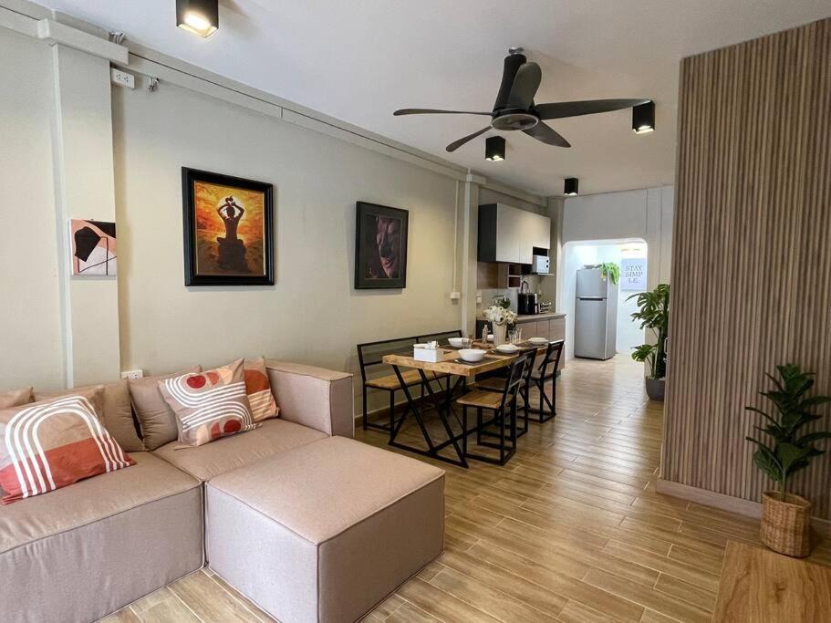 Private House With Pagoda View, Near Grand Palace * Bangkok