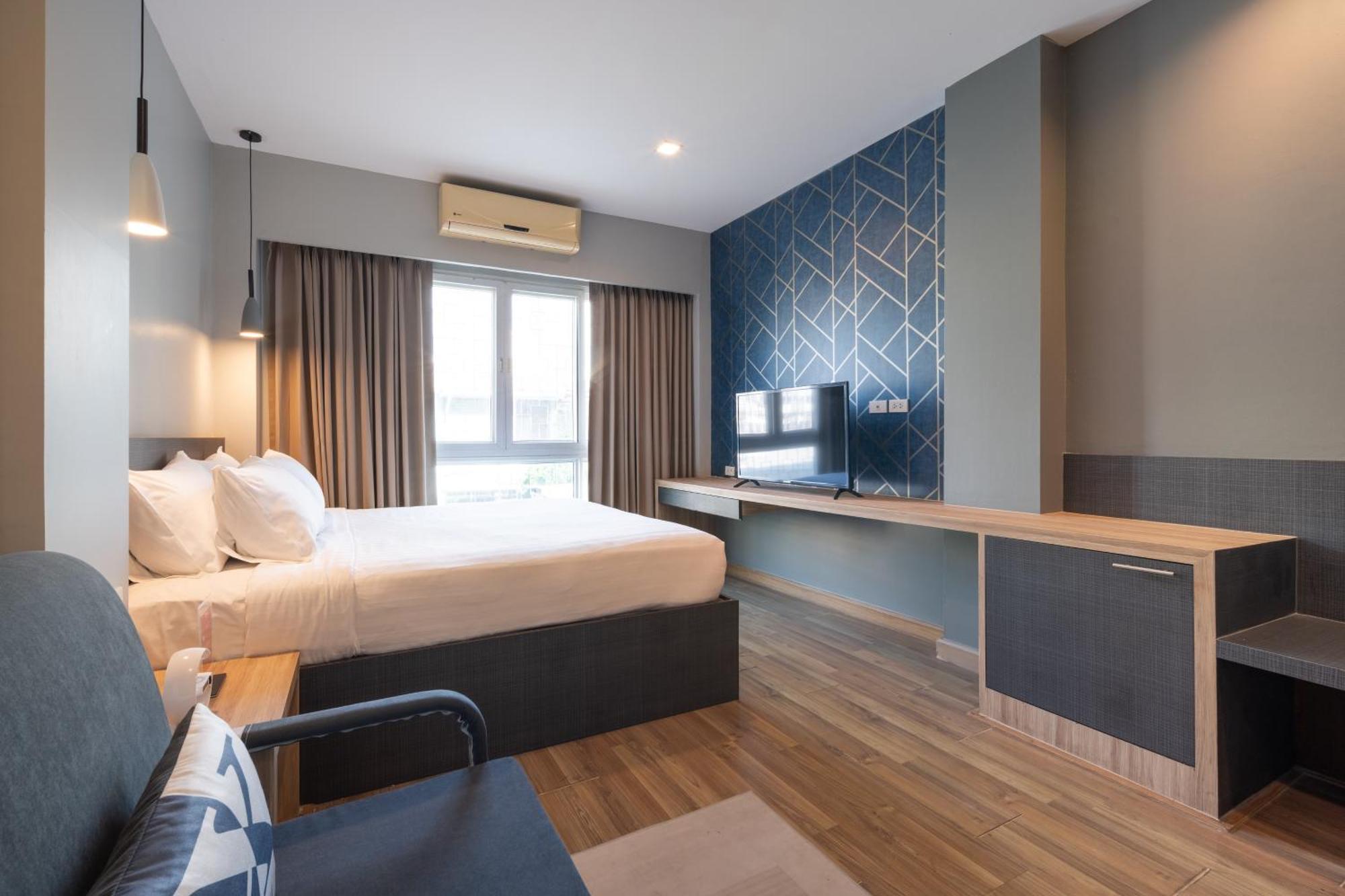 Icheck Silom 3*