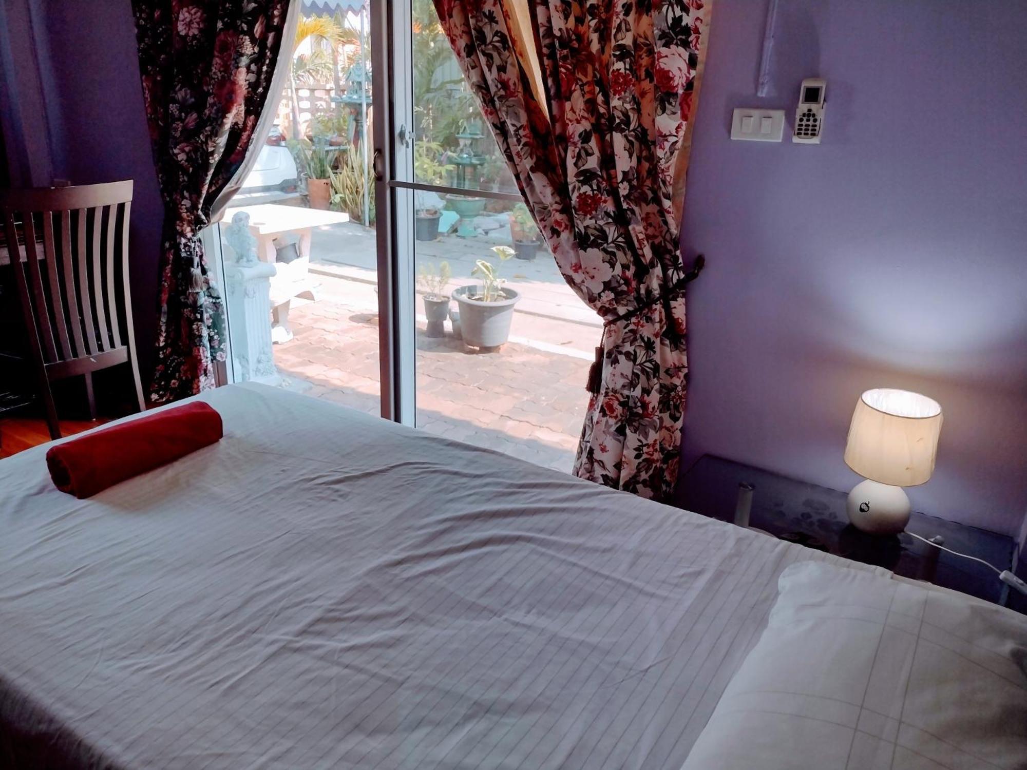Ở trọ Mango Tree Guestroom *