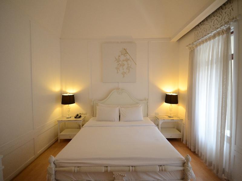 The Heritage Baan Silom