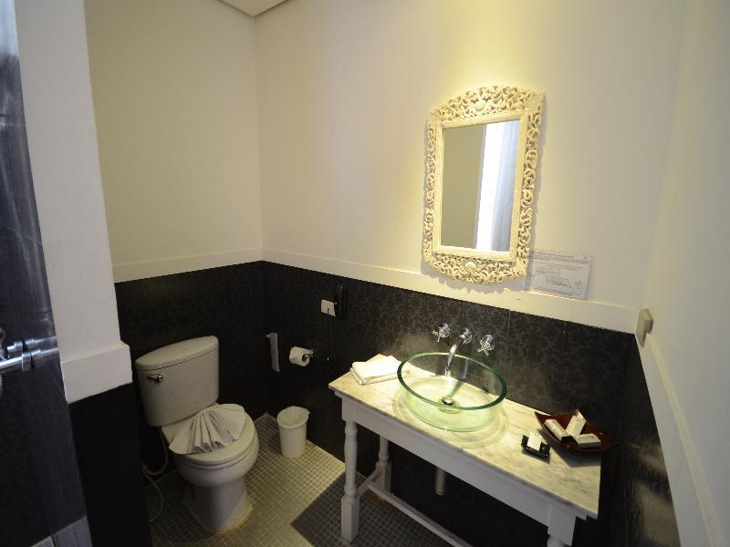 The Heritage Baan Silom Hotel