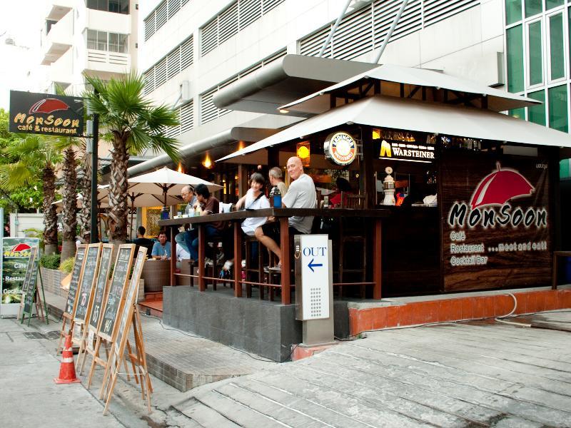 Adelphi Hotel Bangkok