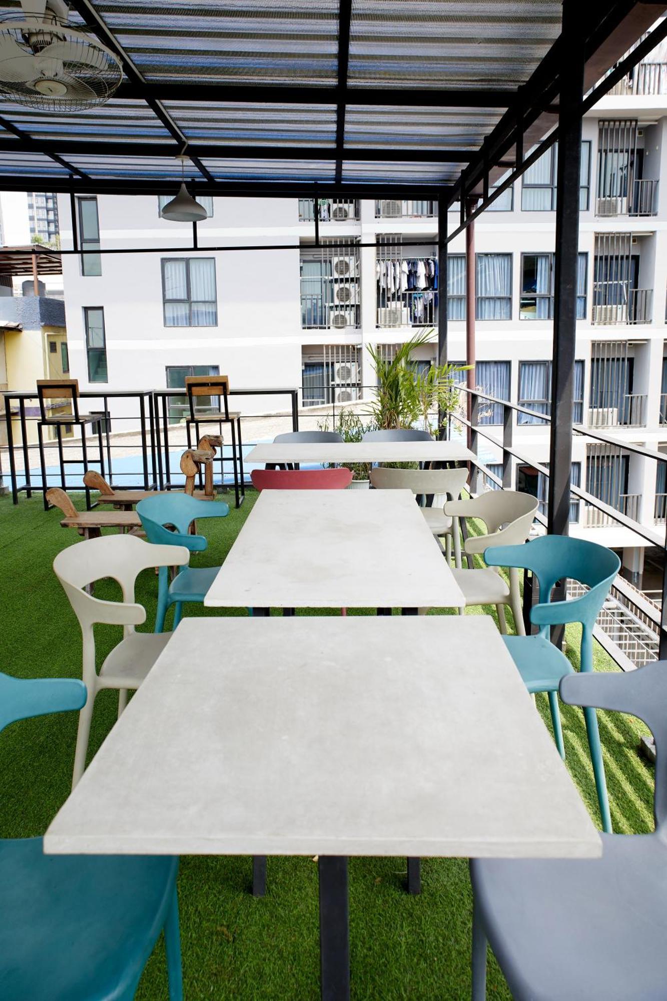 308m2 8 Slaapkamer, 6 Privé Badkamer In Siam Hostel Bangkok