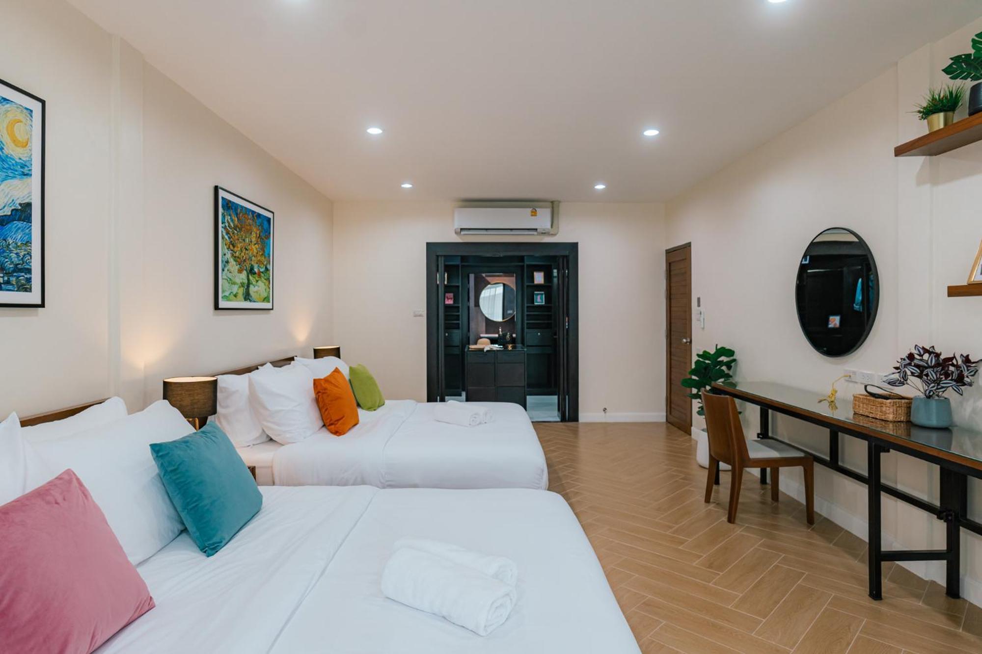 Modern - 6beds, Center, Phrom Phong Bts, Em District, Terminal 21 * Bangkok