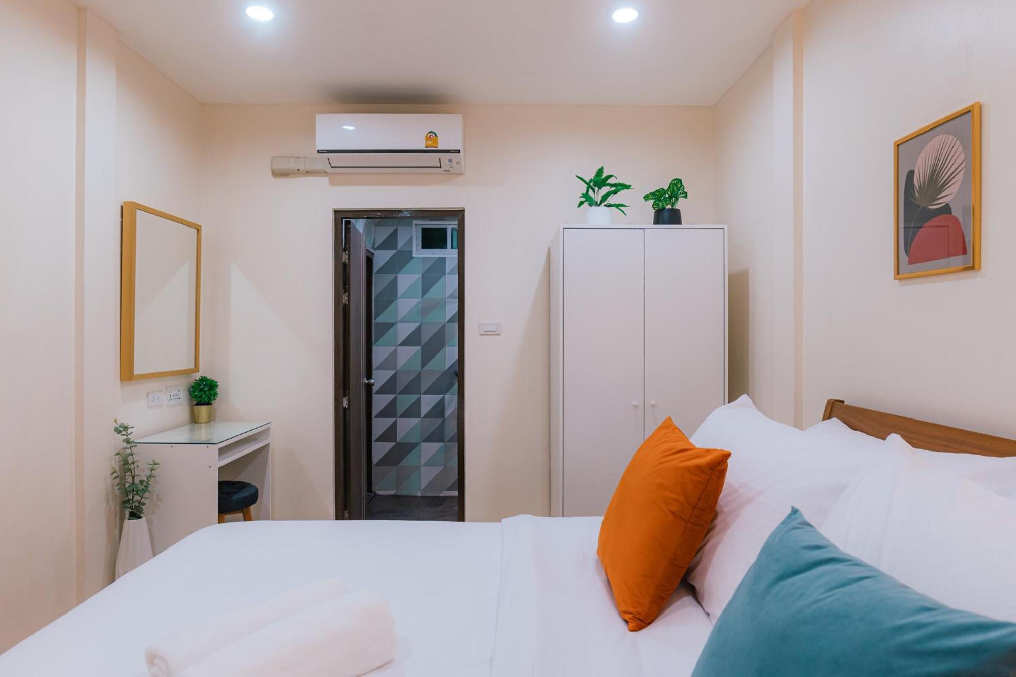 Modern - 6beds, Center, Phrom Phong Bts, Em District, Terminal 21 * Bangkok