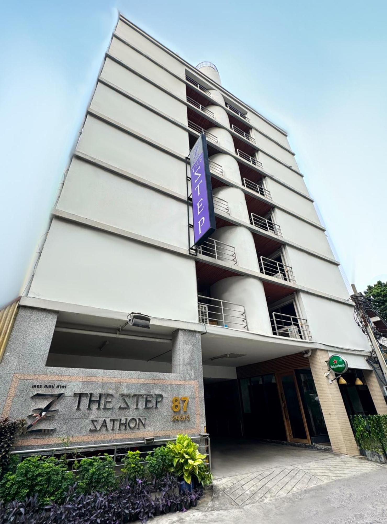 The Step Sathon 3*