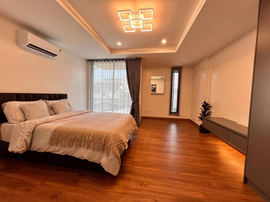 บ้านยิ้ม - 2 Bedroom, 2 Bathroom Apartment Bangkok