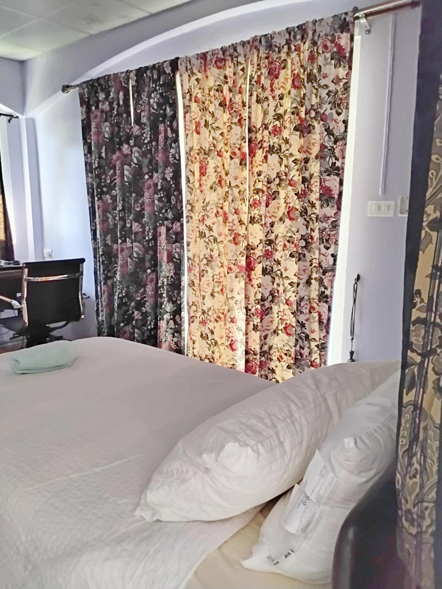 Ở trọ Mango Tree Guestroom *