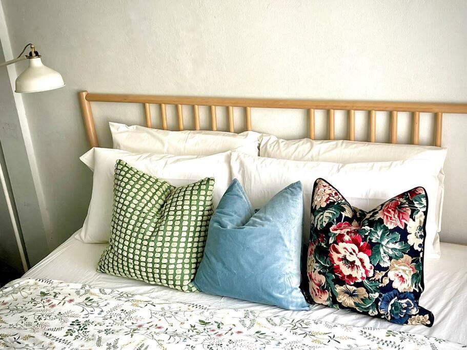Artwork House Good Cozy *