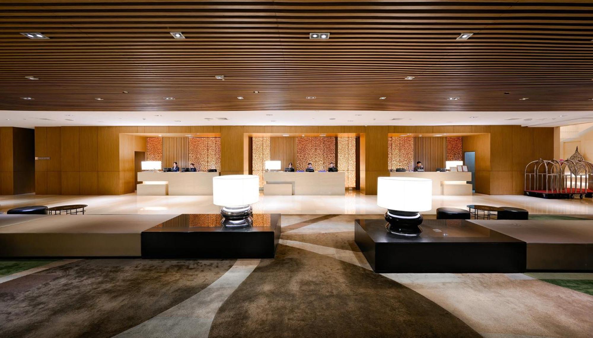 Centara Grand At Plaza Ladprao