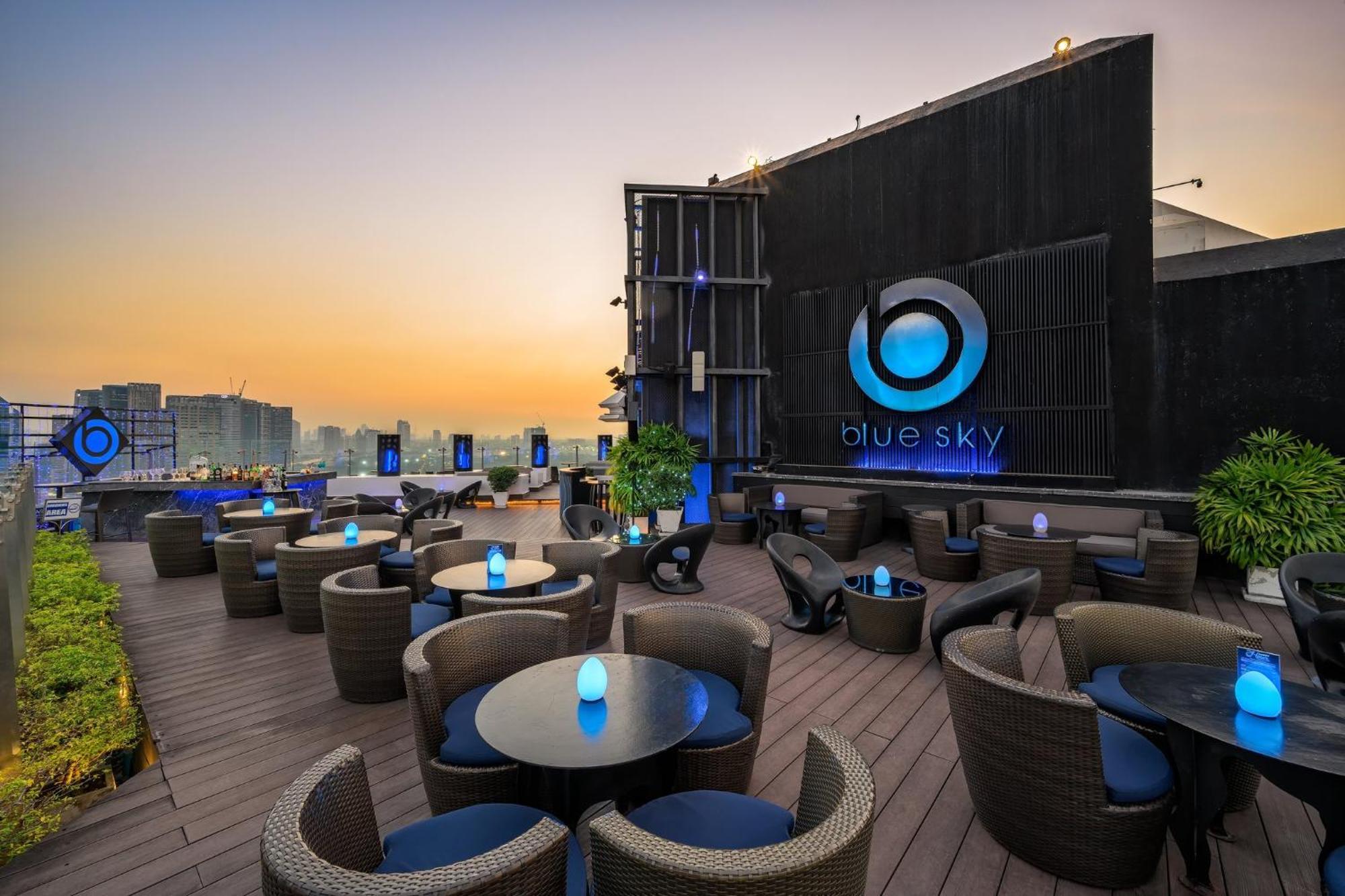 Centara Grand At Plaza Ladprao Khách sạn 5*