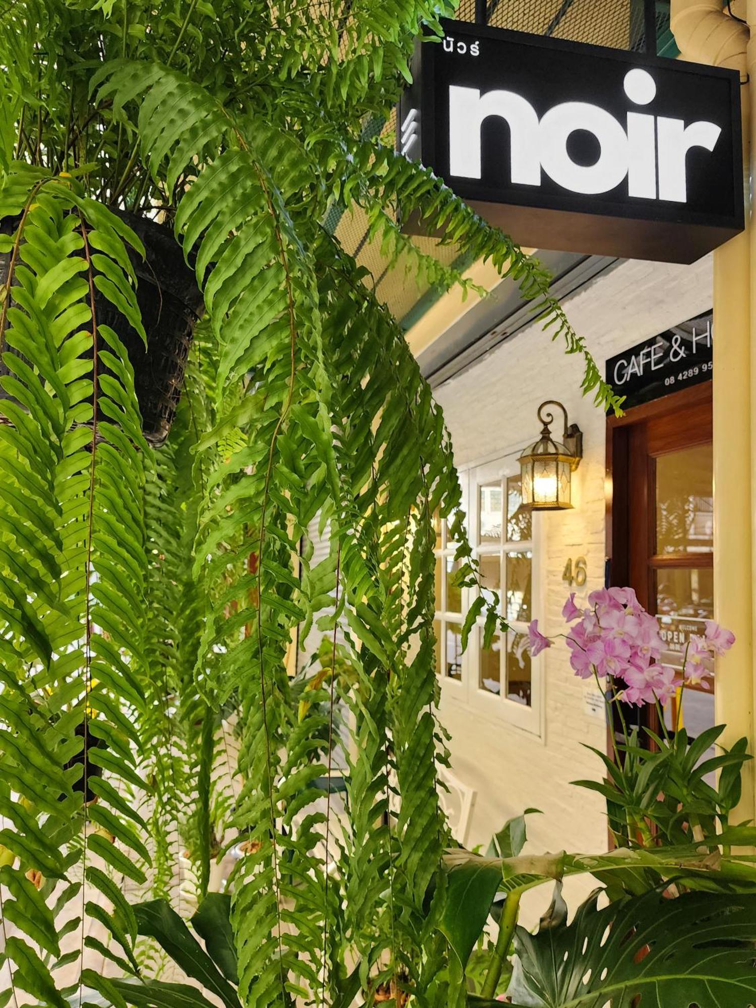 Noir Cafe And Chinatown Albergue *