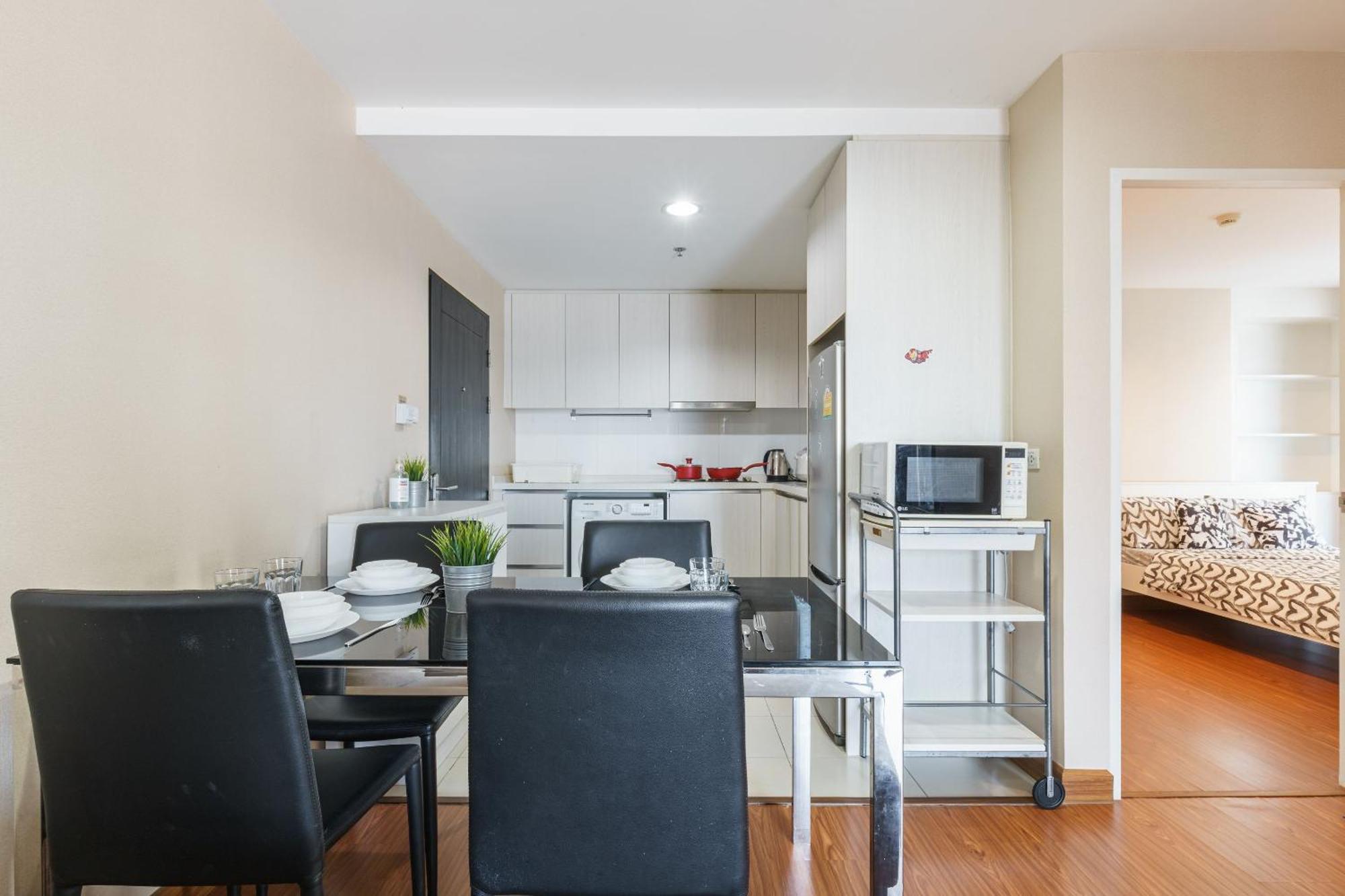 Internet Celebrity Train Night Market Swimming Pool Free Wifi Mrt 100m Apartamento Banguecoque
