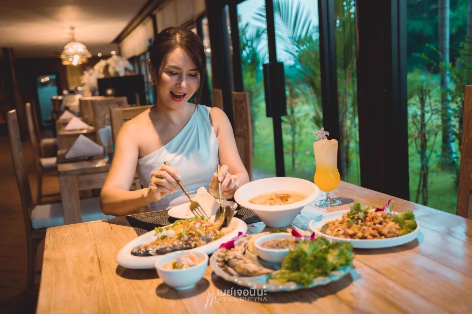 Divalux & Bangkok, Suvarnabhumi Airport-free Shuttle Hotel