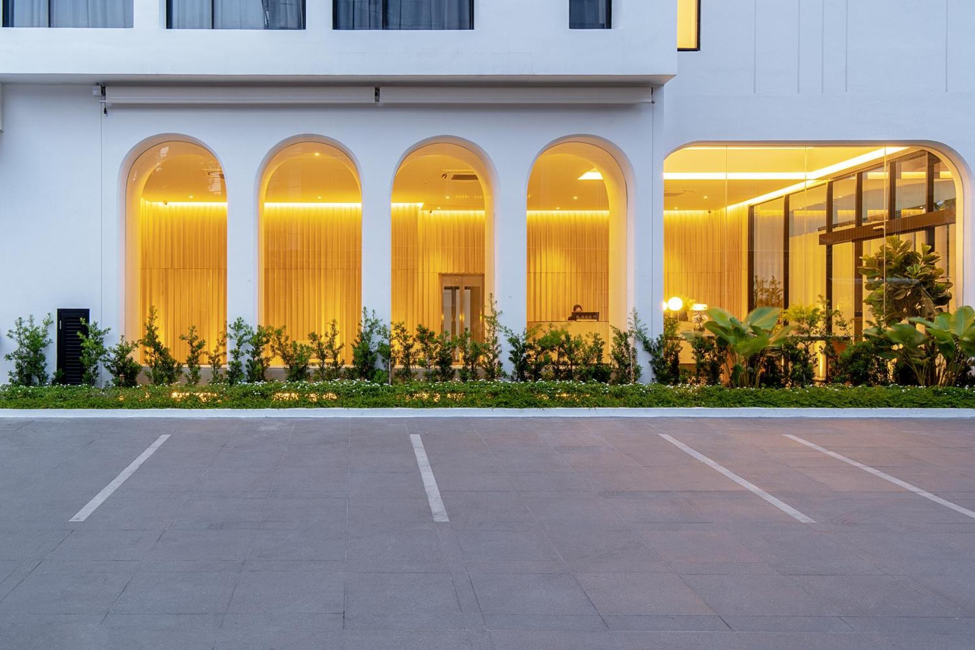Saan Sathorn Hotell 4*