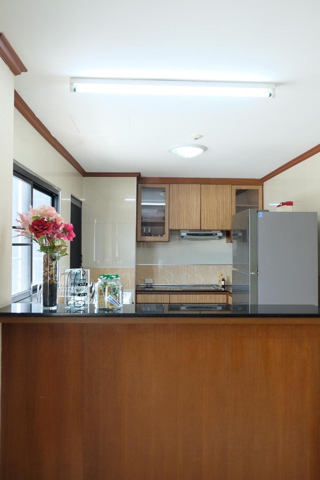 3 Bedrooms In Ekkamai,sukhumvit Apartment Bangkok