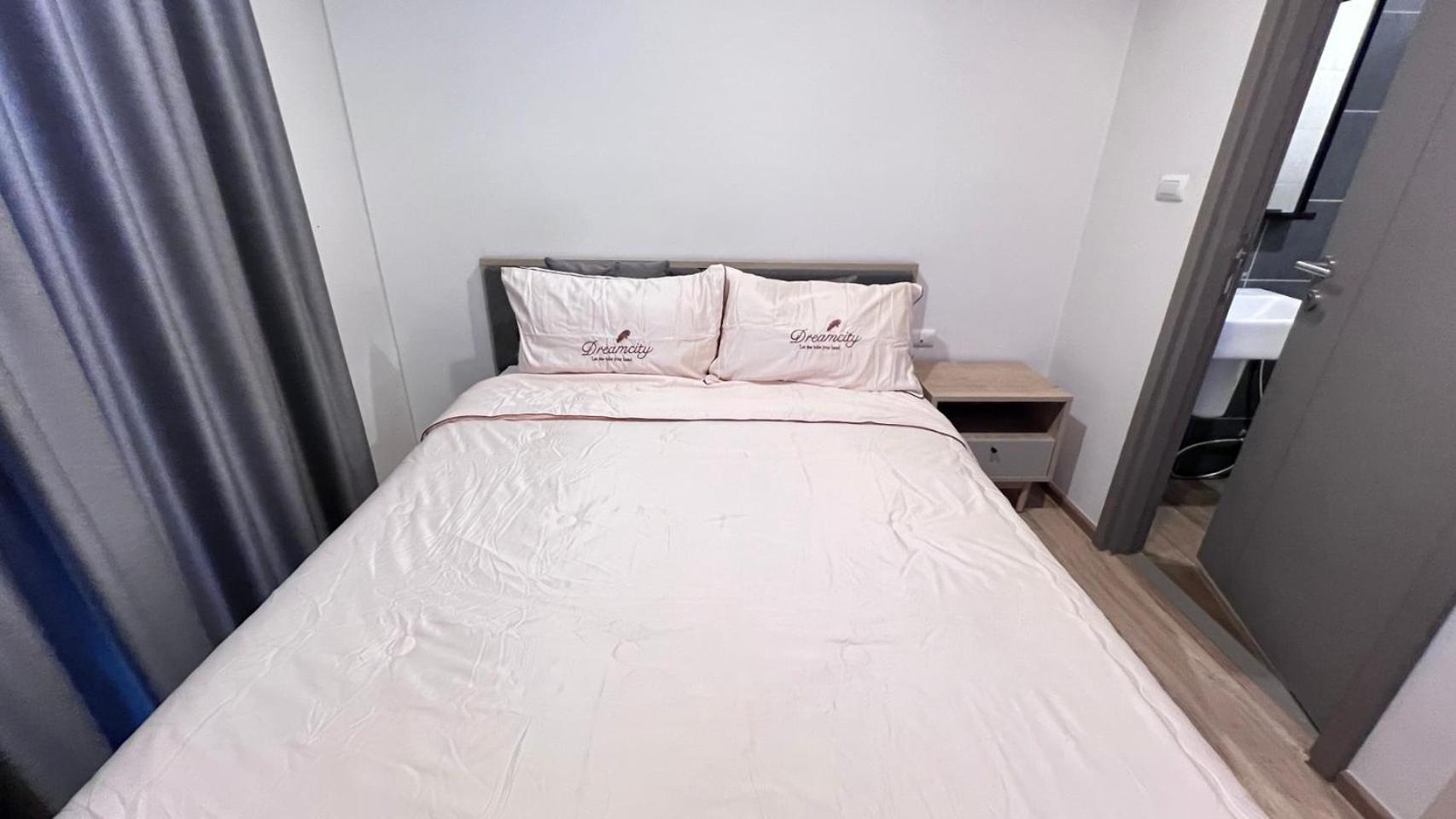 A Rama9 Apartment *