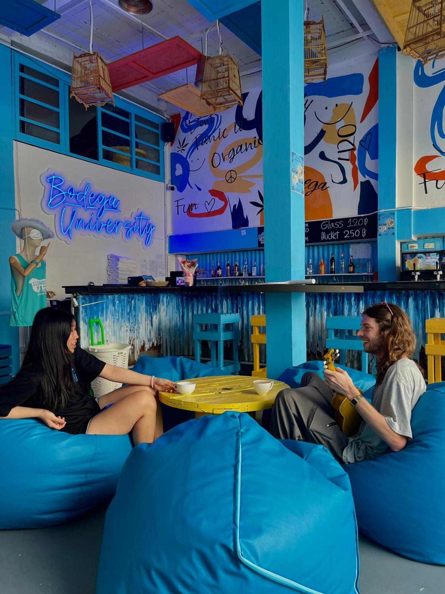 Bodega Soi 23 (adults Only) * Bangkok