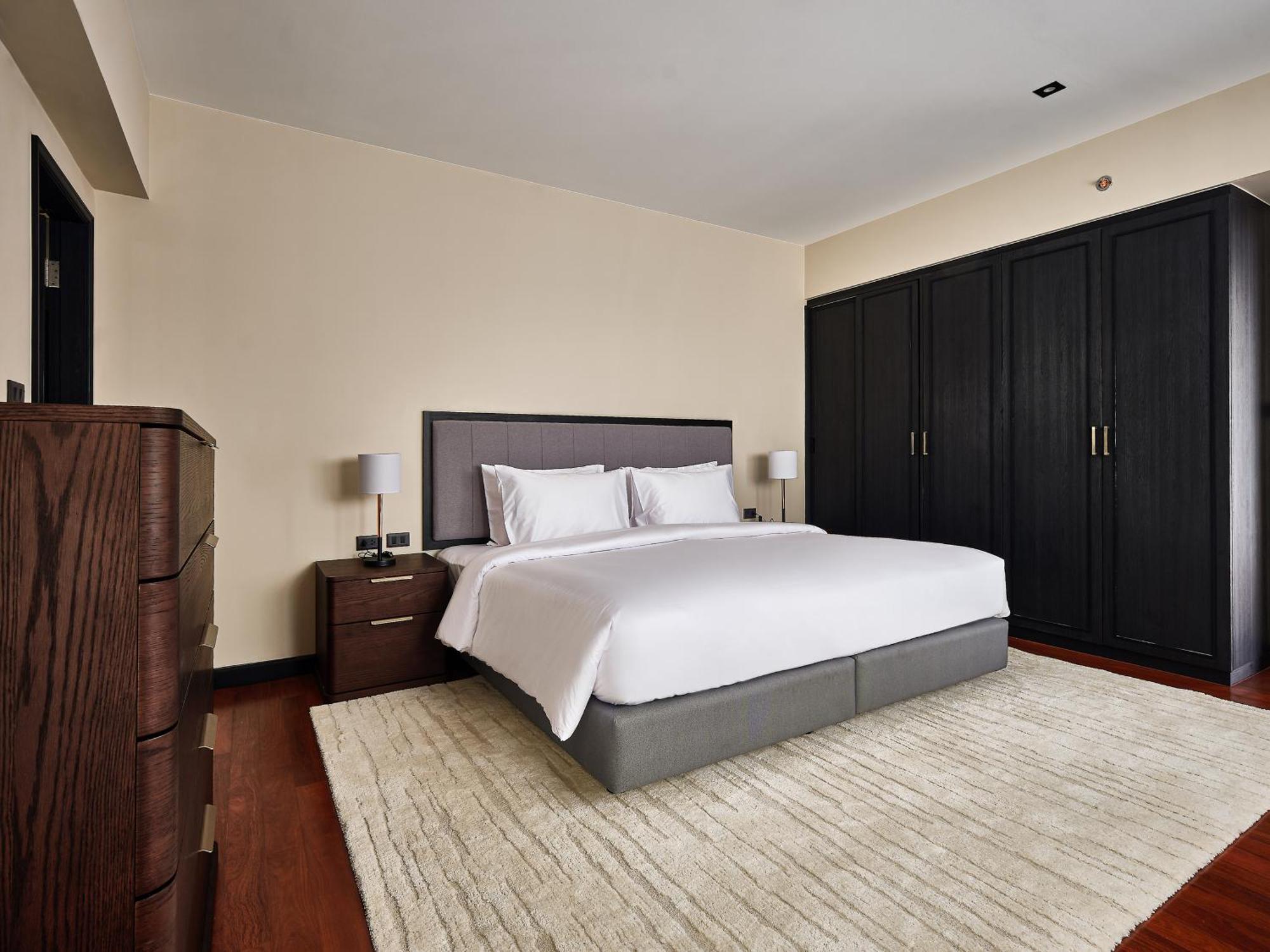 Floral Court & Sukhumvit 13