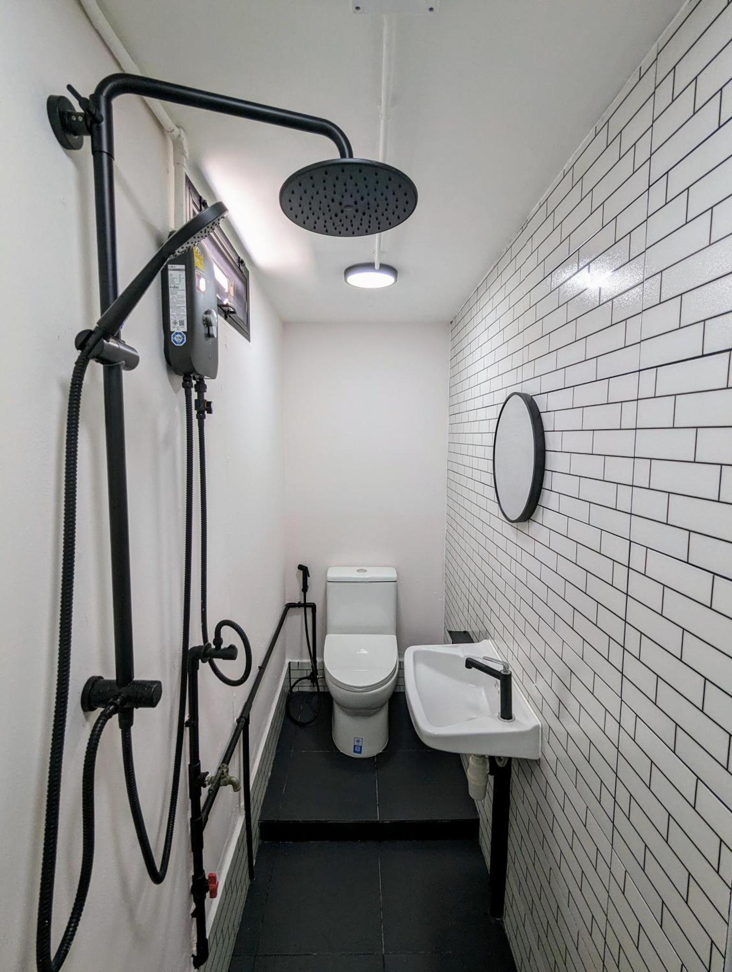 Cloud9 Hometel - Entire House 3br 170m To Bts Private Quiet & Comfy *