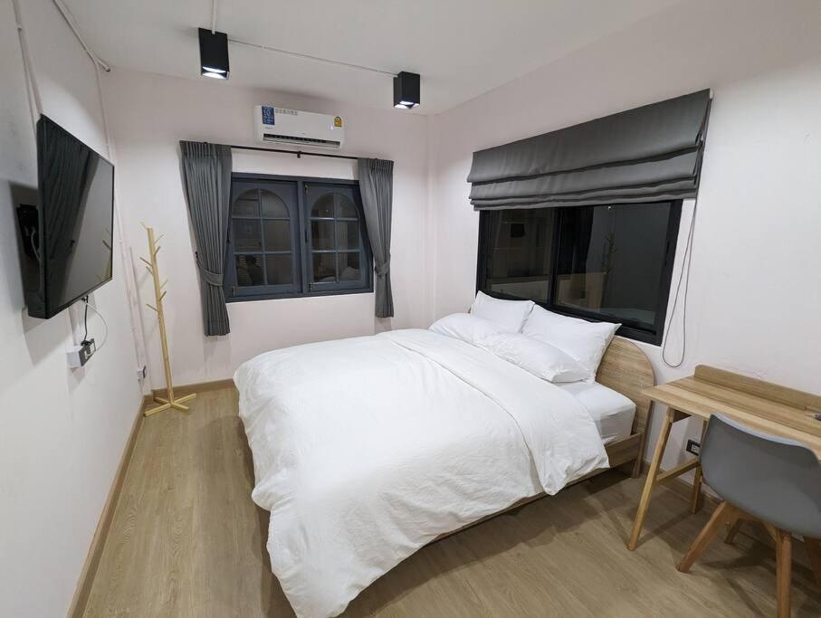 Cloud9 Hometel - Entire House 3br 170m To Bts Private Quiet & Comfy * Bangkok