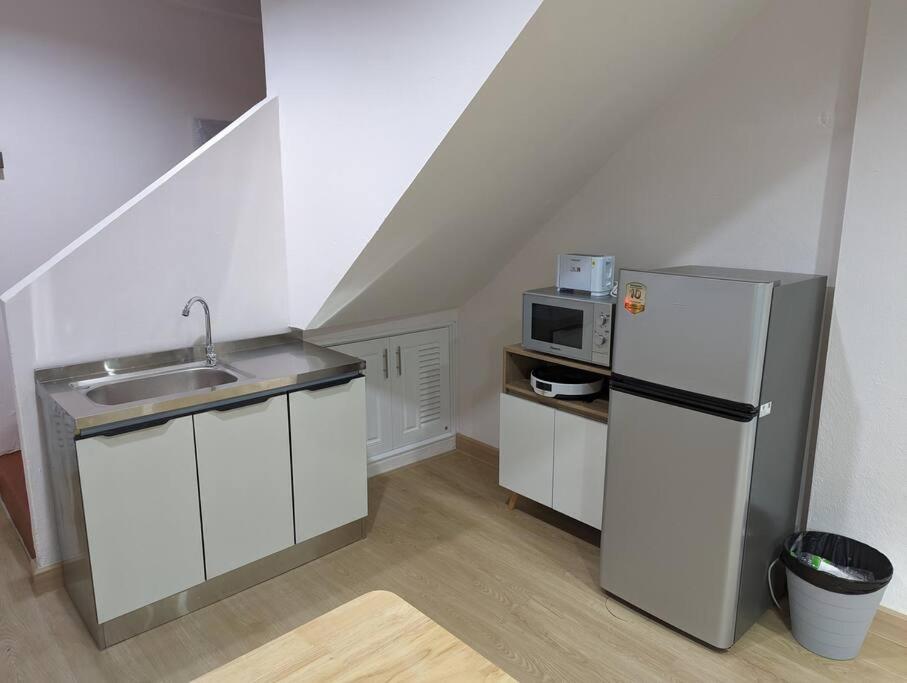Cloud9 Hometel - Entire House 3br 170m To Bts Private Quiet & Comfy *