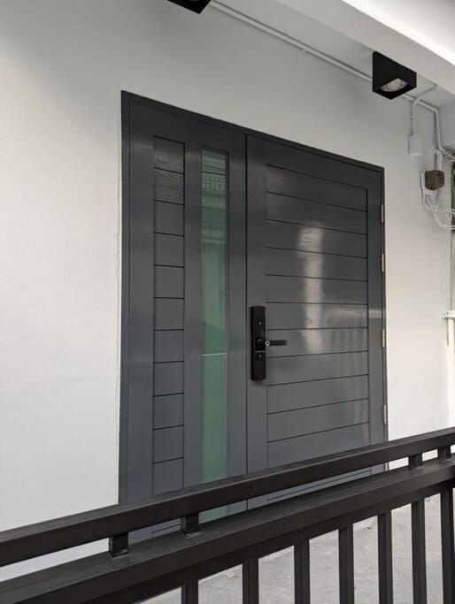 Cloud9 Hometel - Entire House 3br 170m To Bts Private Quiet & Comfy Bangkok