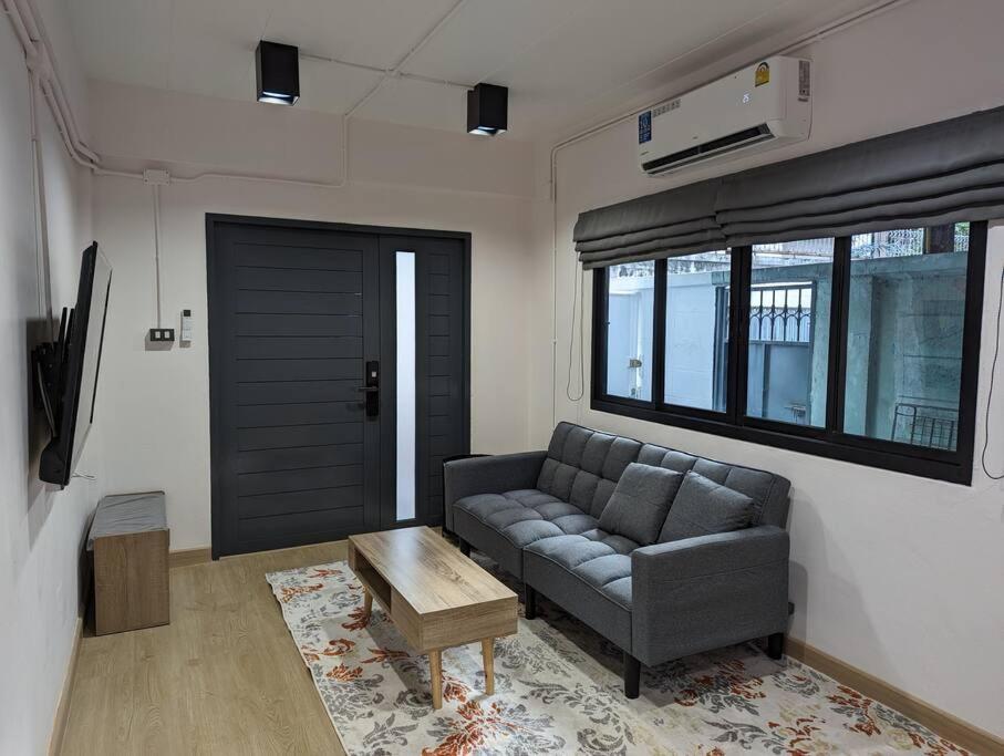 Cloud9 Hometel - Entire House 3br 170m To Bts Private Quiet & Comfy Bangkok