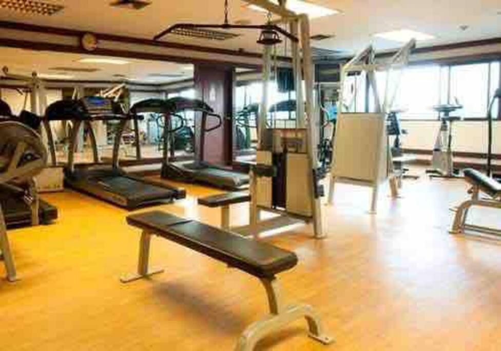 Selfcheckin 1 Bedroom Omni Tower Center Near Ploenchit Asoke Sukhumvit Bts Night Club Pool&gym *