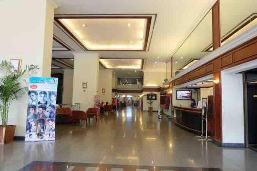 Selfcheckin 1 Bedroom Omni Tower Center Near Ploenchit Asoke Sukhumvit Bts Night Club Pool&gym Căn hộ Bangkok