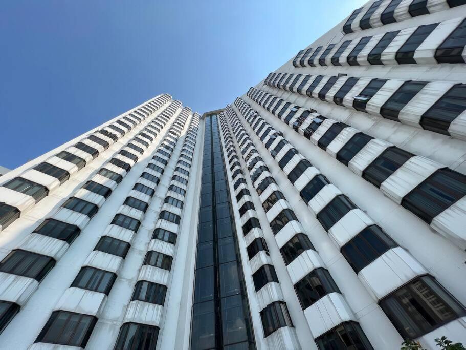 Selfcheckin 1 Bedroom Omni Tower Center Near Ploenchit Asoke Sukhumvit Bts Night Club Pool&gym Căn hộ