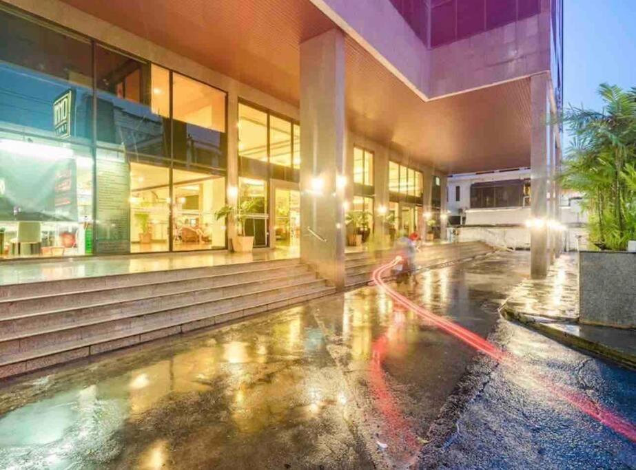 Selfcheckin 1 Bedroom Omni Tower Center Near Ploenchit Asoke Sukhumvit Bts Night Club Pool&gym Căn hộ Bangkok